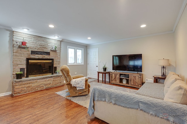 37369 N Loretto Ave, Lake Villa, IL 60046 - living room featuring ornamental molding, a fireplace, wood finished floors, and recessed lighting