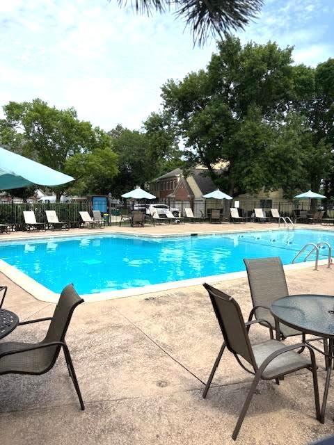 1620 Hadley Ct Unit A2, Wheeling, IL 60090 - community pool featuring a patio