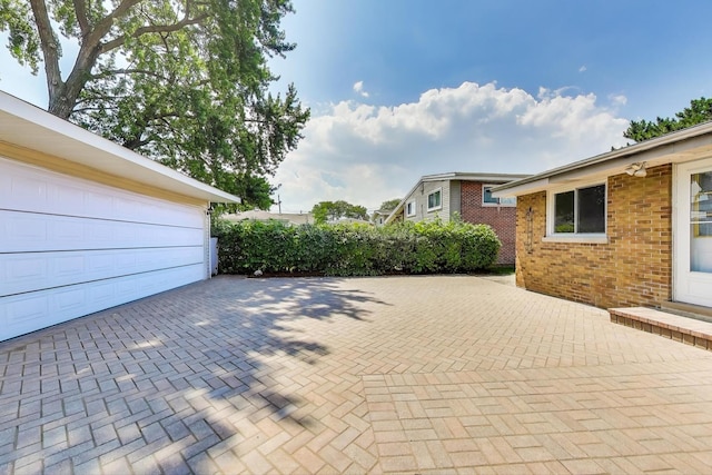 8915 N Odell Ave, Morton Grove, IL 60053 - photo 32