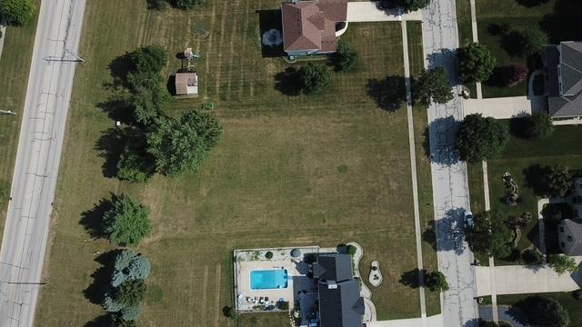 12921 Shelly Ln, Plainfield, IL 60585