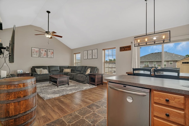 325 Enrietta Dr, Coal City, IL 60416 - photo 8