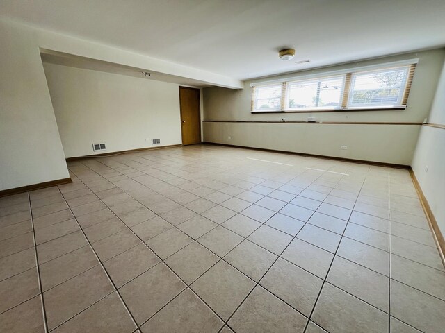 189 Ambleside Rd, Des Plaines, IL 60016 - unfurnished room featuring light tile patterned flooring