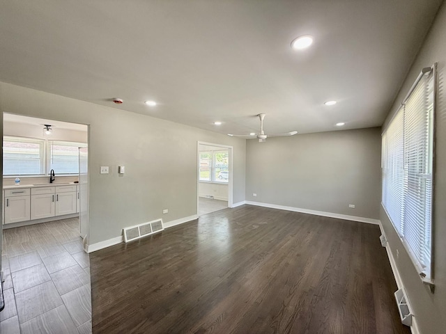 14101 S Saginaw Ave, Burnham, IL 60633 - photo 3