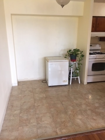 300 Roselle Rd Unit 419, Schaumburg, IL 60193 - photo 6