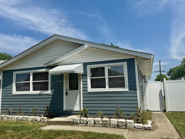 14105 S Saginaw Ave, Burnham, IL 60633 - photo 3