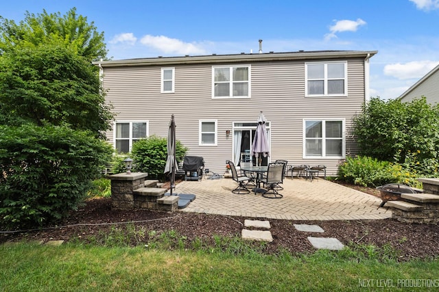 1211 Hall St, Sugar Grove, IL 60554 - back of house with a patio