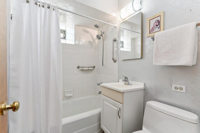 3334 W 114th St, Chicago, IL 60655 - bathroom featuring shower / tub combo and vanity