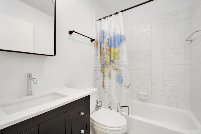 826 S Bell Ave, Chicago, IL 60612 - full bath featuring vanity and shower / tub combo with curtain