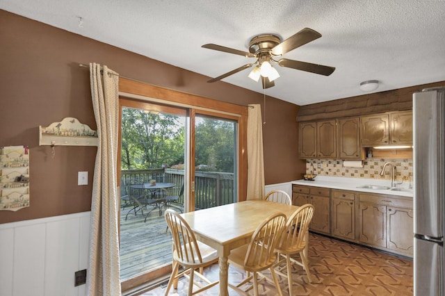 1060 Mark St, South Elgin, IL 60177 - photo 11