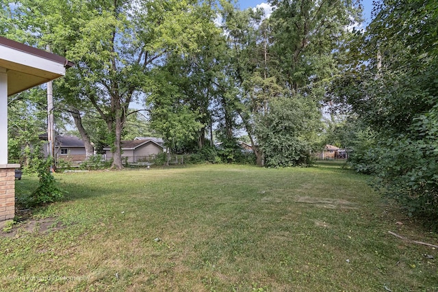 109 Walnut St, Park Forest, IL 60466 - view of grassy yard
