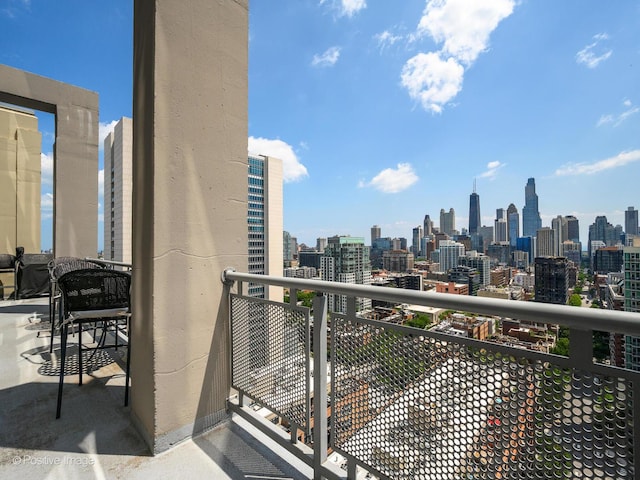 700 N Larrabee St Unit 2008, Chicago, IL 60654 - balcony featuring a view of skyline