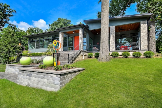 732 Crescent Blvd, Glen Ellyn, IL 60137 - photo 1
