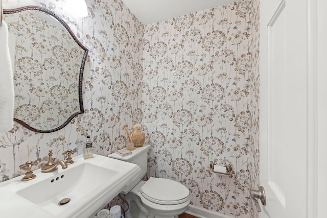 1563 Abbotsford Dr, Naperville, IL 60563 - half bath featuring wallpapered walls and a sink