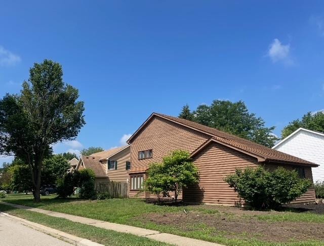 2 Spinnaker Ct, Third Lake, IL 60030 - view of home's exterior with a lawn