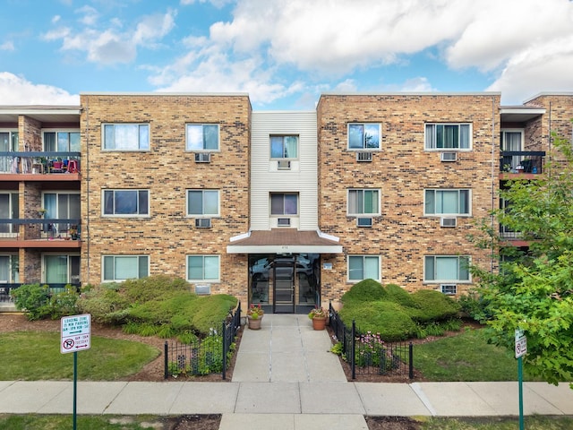 430 Home Ave Unit 303S, Oak Park, IL 60302 - photo 1