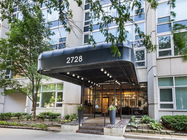2728 N Hampden Ct Unit 109, Chicago, IL 60614 - photo 1