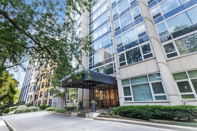 2728 N Hampden Ct Unit 109, Chicago, IL 60614 - photo 2