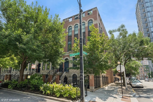 369 W Superior St Unit A, Chicago, IL 60654 - view of property
