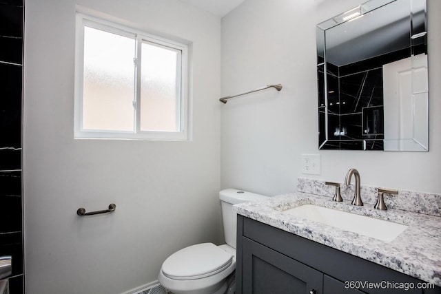 9154 S Luella Ave, Chicago, IL 60617 - bathroom with toilet and vanity