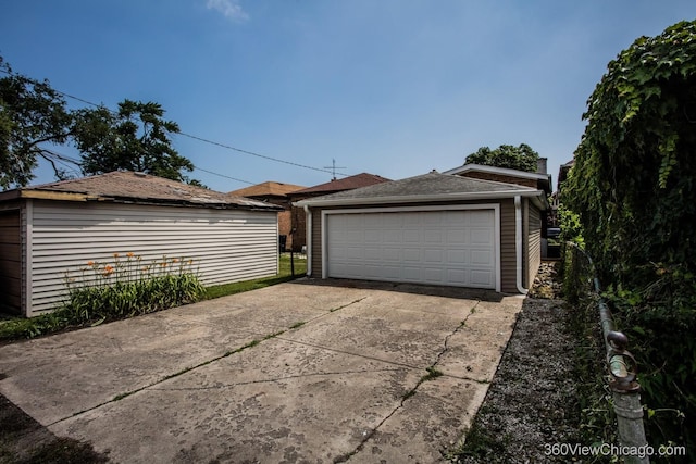 9206 S Yates Blvd, Chicago, IL 60617 - view of detached garage