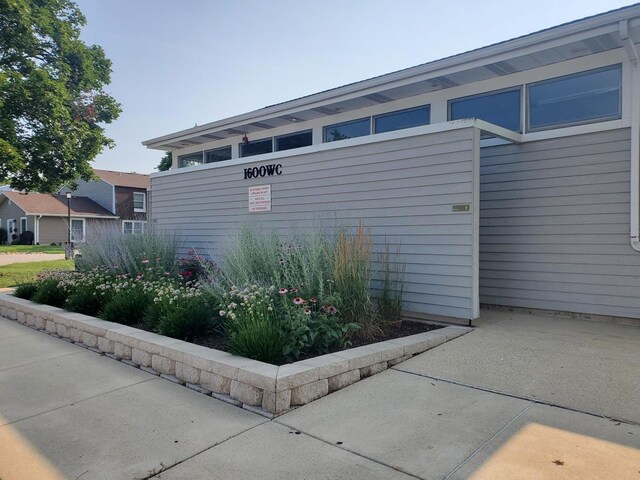 1414 Woodcutter Ln Unit B, Wheaton, IL 60189 - photo 22