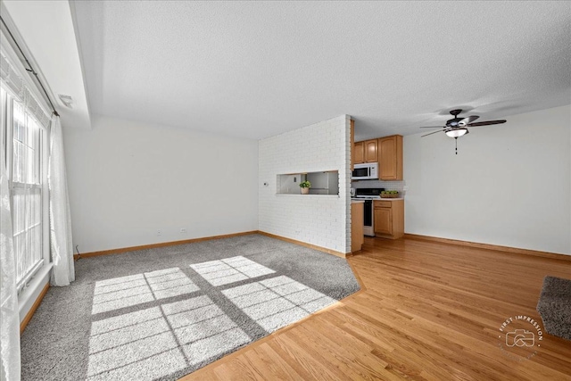 1414 Woodcutter Ln Unit B, Wheaton, IL 60189 - photo 4