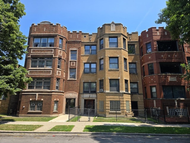 7543 S Yates Blvd, Chicago, IL 60649 - view of property