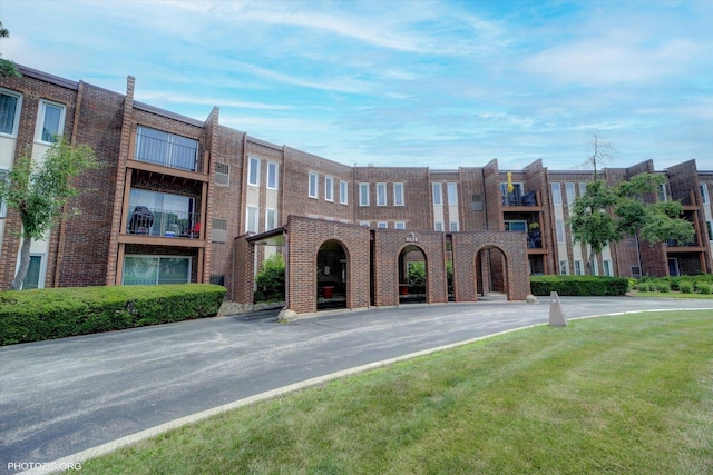 1575 Sandpebble Dr Unit 343, Wheeling, IL 60090 - photo 1