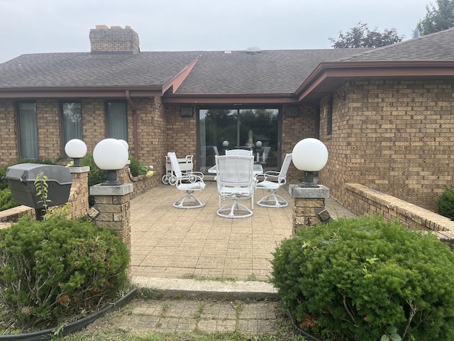 10S220 Hampshire Ln W, Willowbrook, IL 60527 - view of patio / terrace