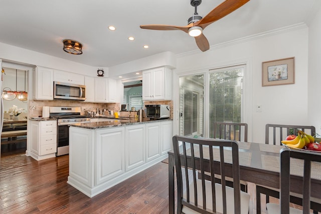 623 Brian Ave, Schaumburg, IL 60194 - photo 8