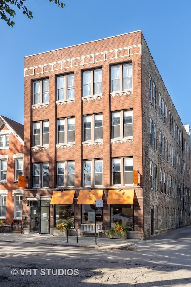2014 W Wabansia Ave Unit 3S, Chicago, IL 60647 - photo 2