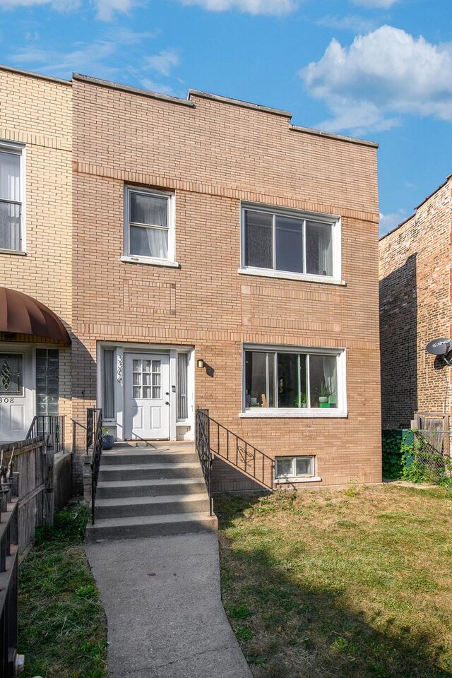3306 W Lemoyne St, Chicago, IL 60651 - photo 2