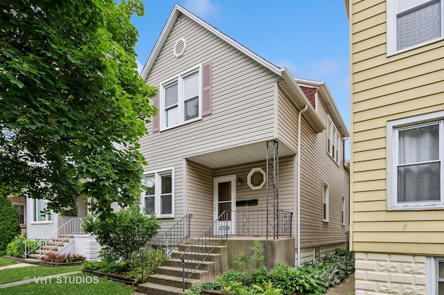 5709 W Ainslie St, Chicago, IL 60630 - photo 1