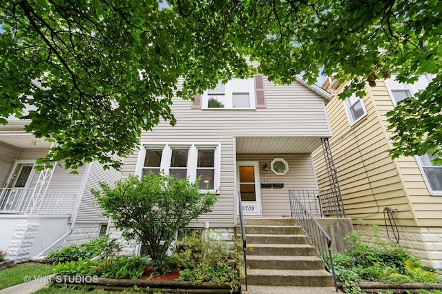 5709 W Ainslie St, Chicago, IL 60630 - photo 2