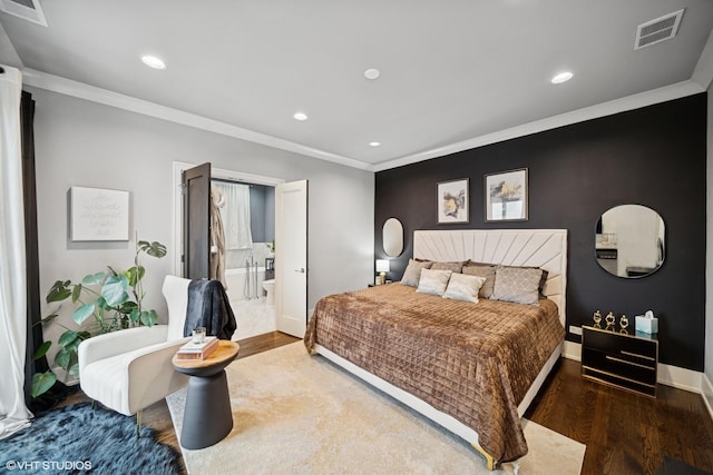 6438 S Woodlawn Ave Unit 4N, Chicago, IL 60637 - bedroom featuring crown molding, recessed lighting, wood finished floors, and connected bathroom