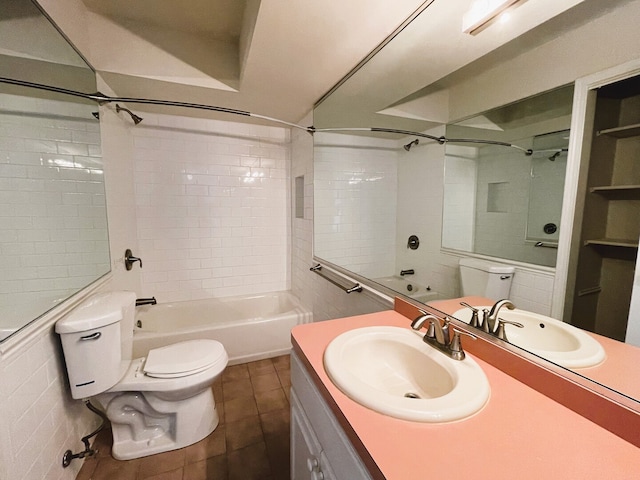 8148 W 111th St Unit C3, Palos Hills, IL 60465 - full bath featuring shower / tub combination, vanity, and tile patterned flooring
