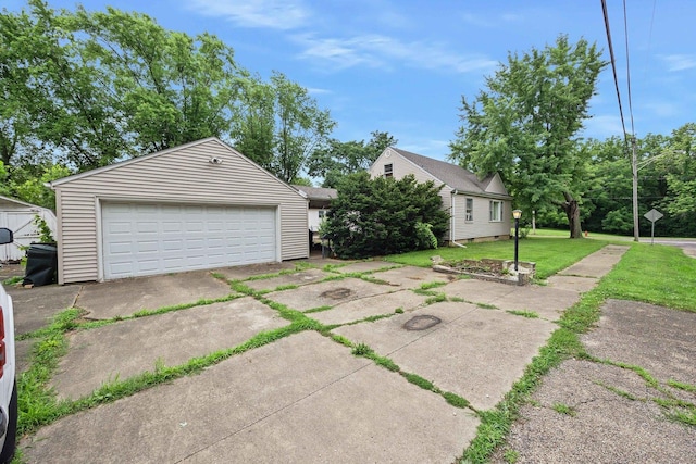 631 Pekin Ave, Creve Coeur, IL 61610 - photo 10