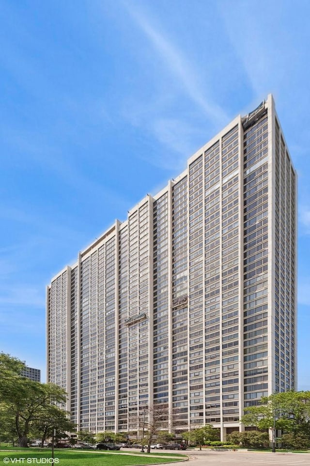 2800 N Lake Shore Dr Unit 4117, Chicago, IL 60657 - photo 1