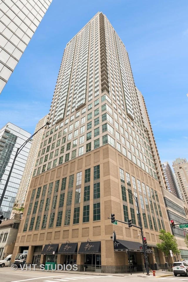 2 E Erie St Unit 1608, Chicago, IL 60611 - photo 1