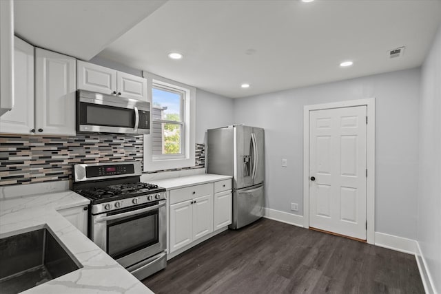 3904 W Montrose Ave, Chicago, IL 60618 - photo 8