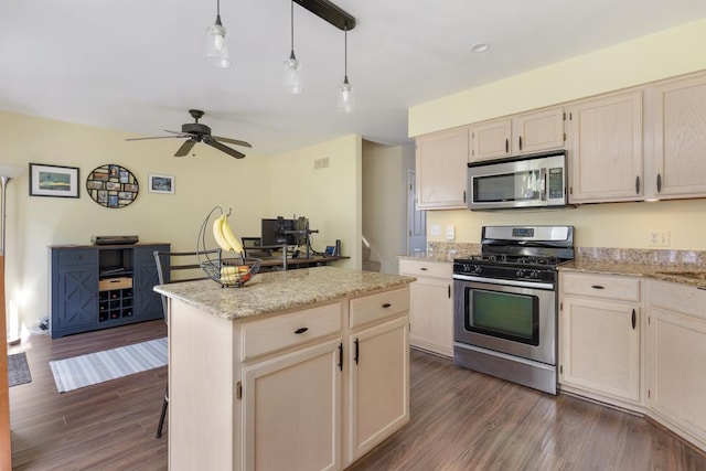 1352 Arlington Ct, Geneva, IL 60134 - photo 7