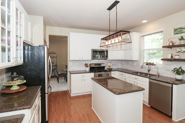 8 Hithergreen Ct, Algonquin, IL 60102 - photo 11