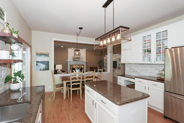 8 Hithergreen Ct, Algonquin, IL 60102 - photo 12
