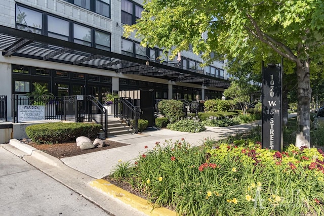 1070 W 15th St Unit 201, Chicago, IL 60608 - view of community