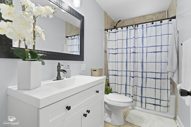 1318 S 6th Ave, Maywood, IL 60153 - full bath featuring vanity, tile patterned floors, and shower / bathtub combination with curtain