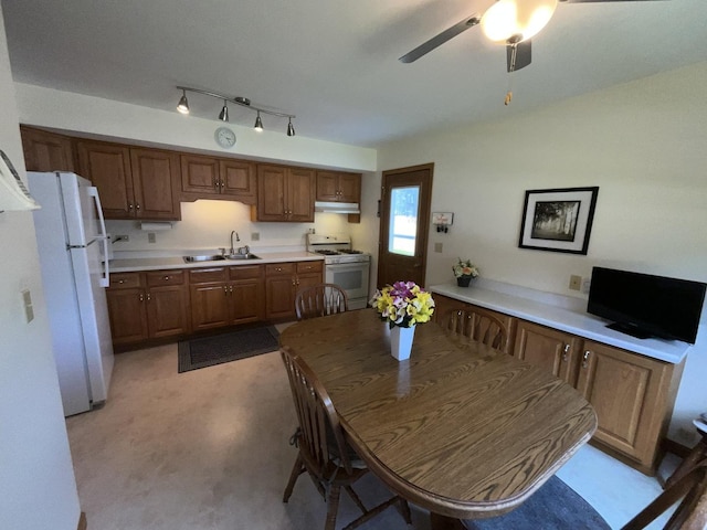 46 Bunkerhill Ave, South Elgin, IL 60177 - photo 20