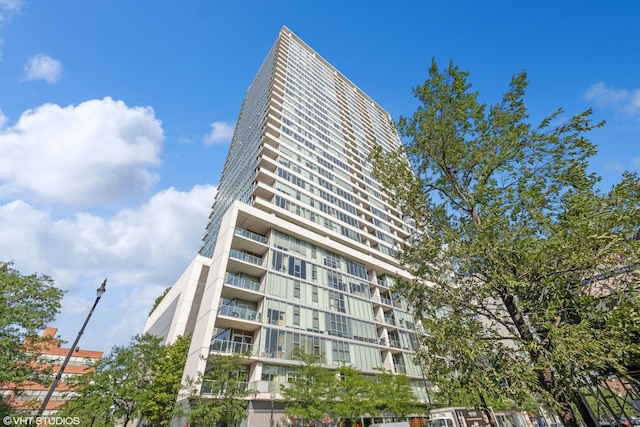1720 S Michigan Ave Unit 305, Chicago, IL 60616 - photo 1