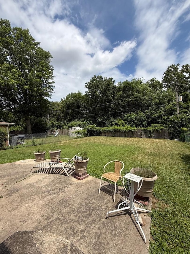 15203 Waterman Dr, South Holland, IL 60473 - view of yard with a patio