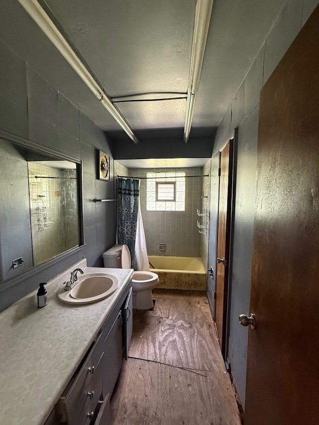 15203 Waterman Dr, South Holland, IL 60473 - bathroom featuring vanity and shower / bathtub combination with curtain