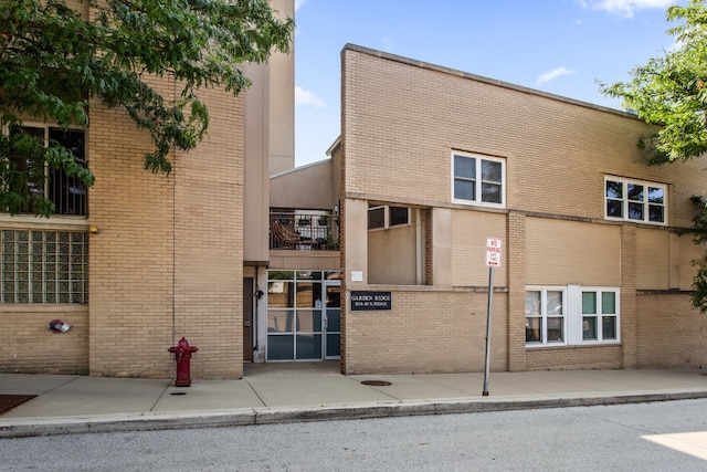1834 Ridge Ave Unit 113, Evanston, IL 60201 - photo 1